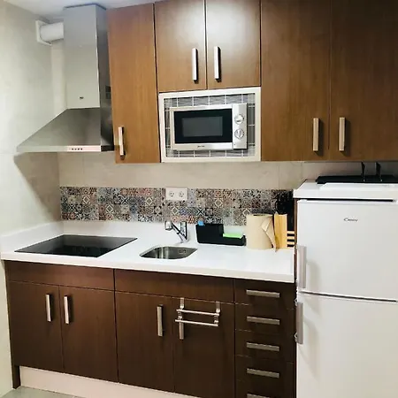 Loben House Apartman Cádiz