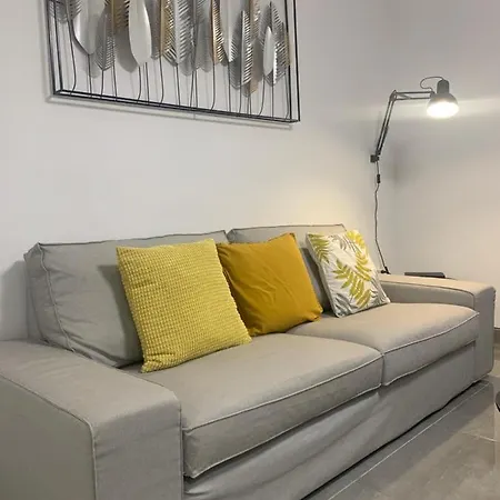 Loben House Apartman Cádiz